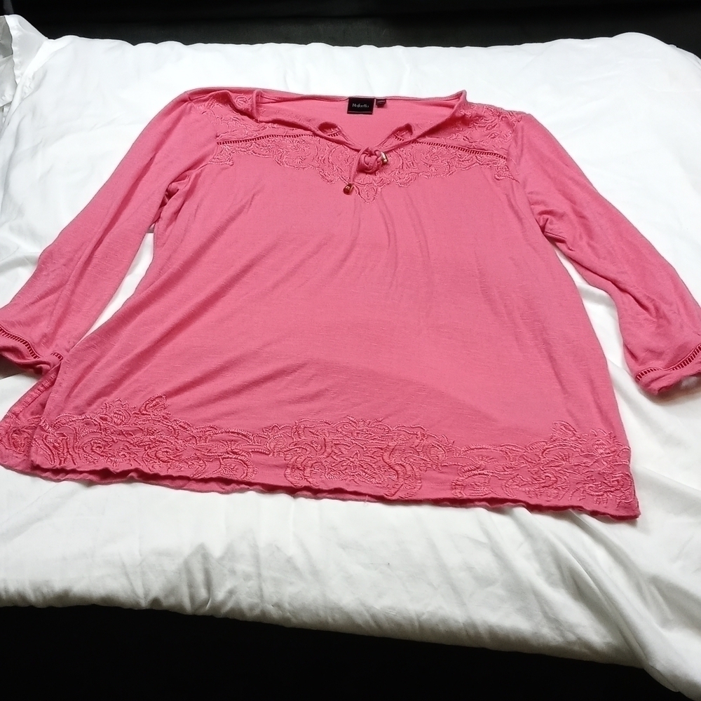 Rafaella womens embroidered top